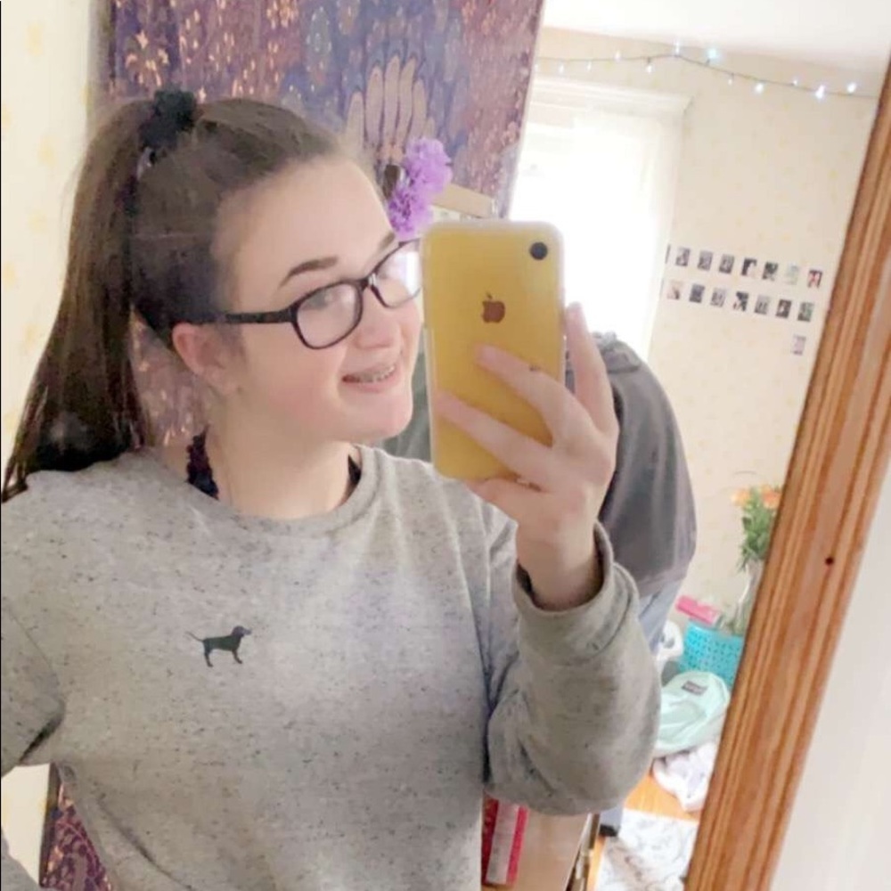 Meet your Posher, Leila